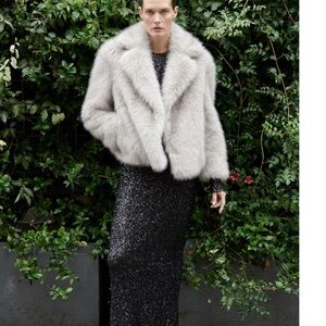 Zara Faux Fur Coat – Light Gray – Size L